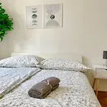 110M2 Stylish 4 Bedroom Apartment
