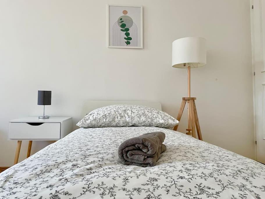 Apartment 110m2 Stylish 4 Bedroom *